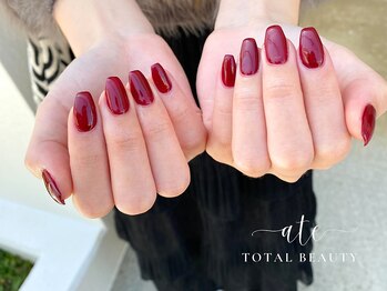 アテ(ate)/ボルドーネイル