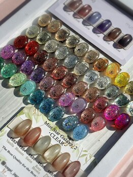 ラングル(L'ongle)の写真/【マグネットネイル¥3500】お仕事柄派手にできない方も艶やかな指先へ♪美しく好印象な手元に◎
