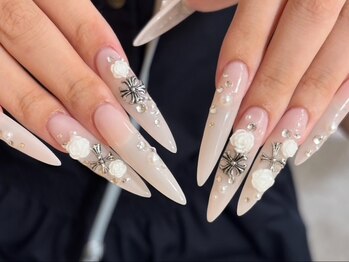 ネイルメゾン 渋谷店(NAIL MAISON)の写真/【17000円スカルプ持ち込みご相談コース】長さだし10本にお好きな持ち込みアートをご案内♪