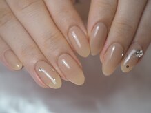 ミーナネイル(miinanail)/上品ドットネイル