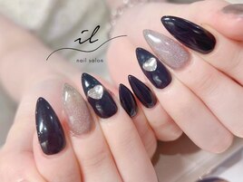 黒×シンプル×ラメネイル