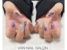 ヴァンネイルサロン 本厚木(VAN NAIL SALON)/ハンド持ち込みデザイン