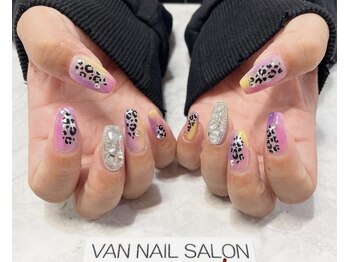 ヴァンネイルサロン 本厚木(VAN NAIL SALON)/ハンド持ち込みデザイン
