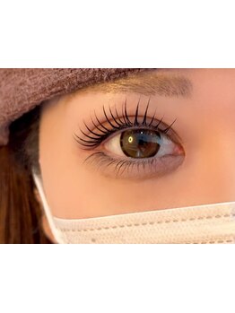 ナチュラル上品な目元にしたい