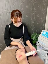 エモーション(Emotion)/女性限定  小顔リフトアップ施術