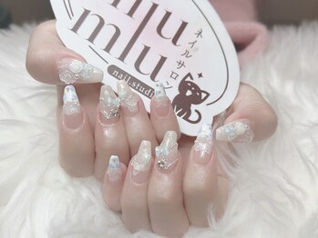 ミュウミュウ(miumiu)/春ネイル