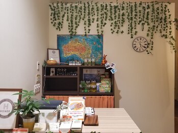 ミヤビ ナチュラル セラピー トレッサ横浜店(MiYaBi Natural Therapy)/受付