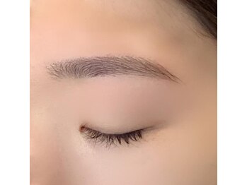 ビューステージ アイブロウサロン 吉祥寺/平行アーチデザイン