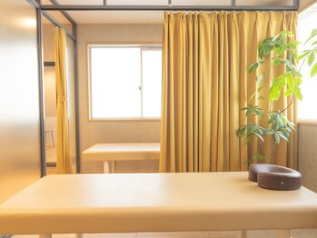 鍼灸院接骨院レジリエントボディ 武蔵中原店/施術室2