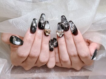 アール ネイルサロン/チップ長さだし