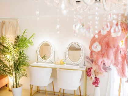 モアビューティー(MORE BEAUTY)の写真