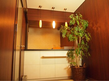 ミーツ(MEETS)/受付カウンター