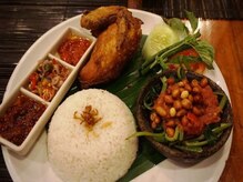 アジアンリラクゼーション ヴィラ 大橋店(asian relaxation villa)/バリ島：アヤムゴレン