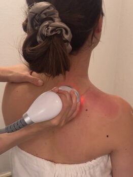 レセラ 銀座店(LE;SERA)の写真/【結果重視の方必見】首長美人に！強力脂肪分解マシン×痩身ボディメイクで二の腕・ハミ肉もまるごとケア♪