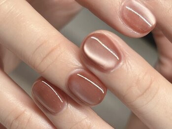 流行のマグネットネイルも☆