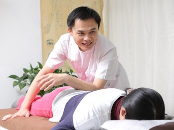 健康堂整体 烏丸今出川院の写真/【男性も大歓迎】本場中国の圧倒的技術をご体感ください。溜まった疲れを強もみで改善。