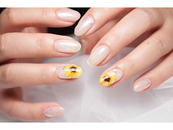 ネイルサロン マリング(Nail Salon Maring)/☆夏の手描きひまわり☆