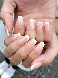 定番！フレンチネイル