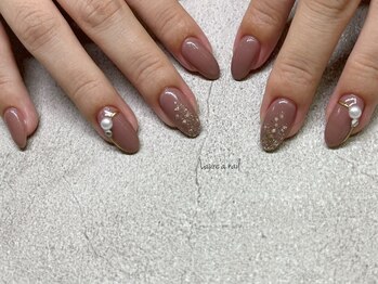 ラウレア(Laure'a)の写真/色配置変更◎ケア・長さ整え込のオールインワンプライス！毎月変わる高見えデザインで指先をアップデート