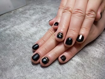 ニーネイル(Nii Nail)/