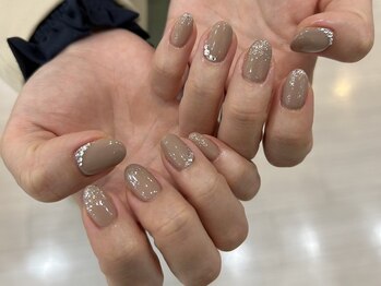 スラッシュフレーバー(/flavor)の写真/シンプルから華やかまで*トレンドを押さえた人気のデザイン多数!フィルイン施術で自爪育成/デザイン豊富*
