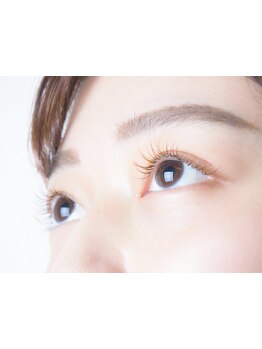 ナチュラル上品な目元にしたい