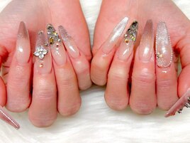 ロングネイル/ビジュー/ラメグラ