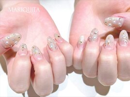 キラキラビジューネイル