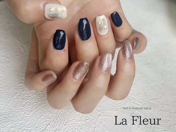 ラ フルール(La Fleur)の写真/シンプルだからと妥協してませんか？シンプルこそ遊び心とこだわりを♪カラーやフォルムに自信あり◎