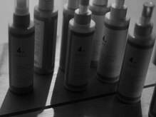 フォー(4 HER.)/ネイルケアには自社化粧品使用