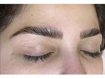 ジル(JILL)/ケラチンBrow lamination