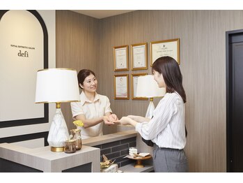 デフィー 日根野店/明るいセラピストがお迎えします