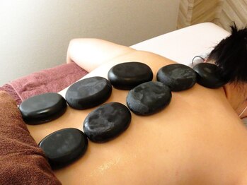 ハル(Halu)/【ホットストーン背中】