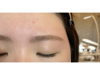 ダフネ(DAFNE)/すっぴん綺麗眉