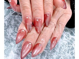 レッドマグネットネイル