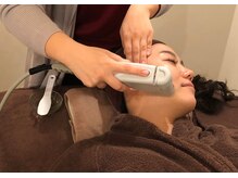 フィール(FEEL)/【最新小顔ハイクイーン】