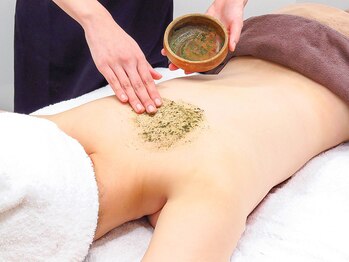 エムラボ 新宿御苑店(M LABO)/REVI陶肌ハーブピーリング