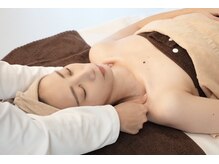 サロン オラ(salon ola)/【リンパマッサージ】デコルテ