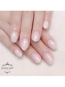 ピオニーネイル(peony nail)/乳白色ストーンビジューネイル