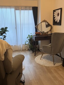 ヤスコルーム(835.room)の写真/＼天神橋筋六丁目駅より徒歩1分／ドライヘッドスパで頭・脳を癒すと同時に、首・肩の不調を改善♪