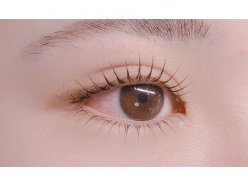 ロリ(Loli)の写真/《まつ毛パーマ/ラッシュリフト￥4800》アイシャンプー・トリートメント・美容液コーティングでモチ抜群◎