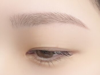 ネリネ 天神(nerine)/セミアーチ眉/アイブロウ/眉毛