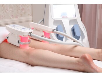 エステアンドヘアーサロン アルテ 札幌/太ももの贅肉カップ式脂肪冷却!