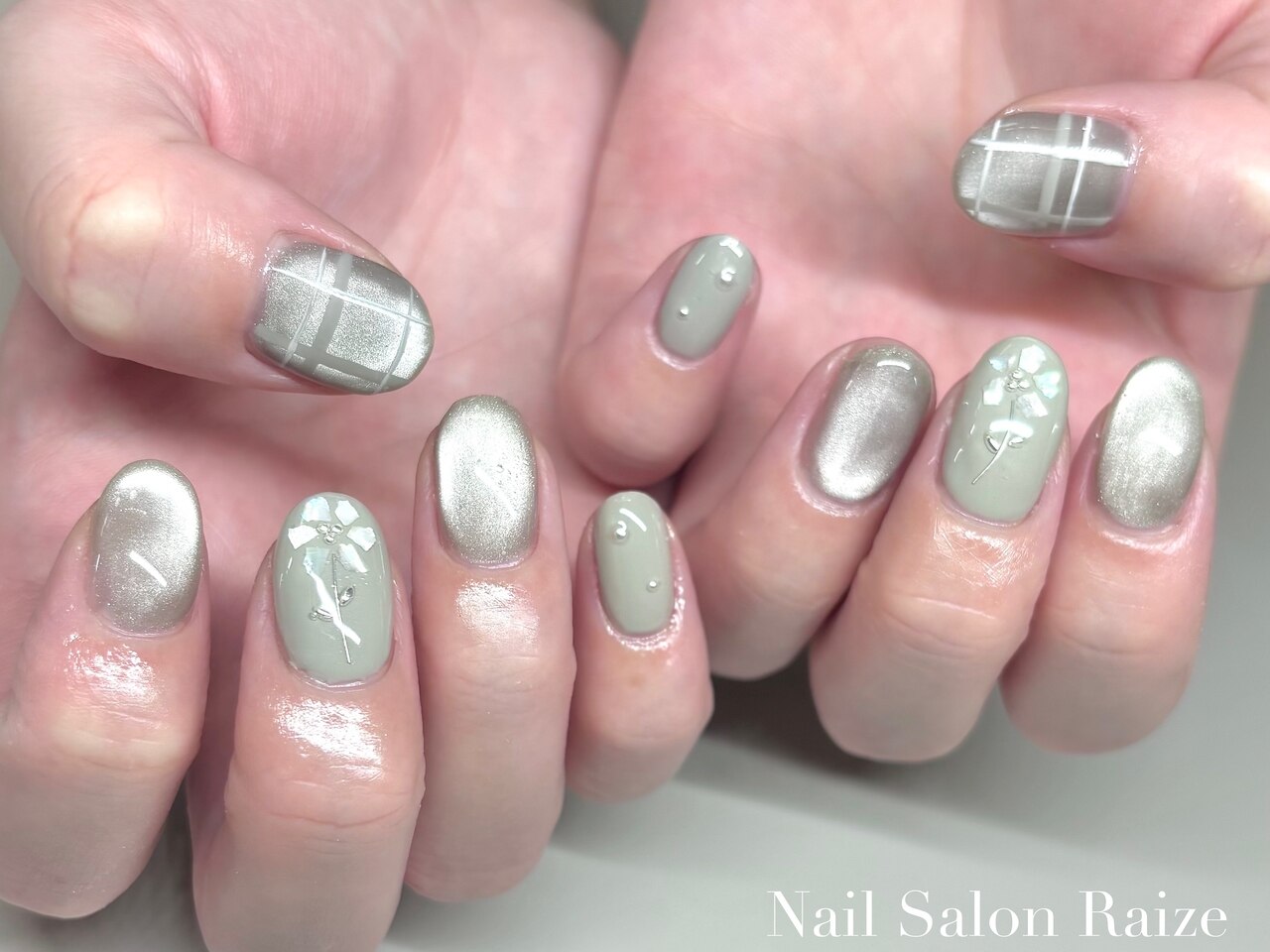 2026年冬トレンド】シェルパーツのネイルデザイン集｜人気順