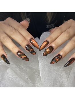 スタッフネイル