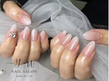 ユーネイル(YW nail)/グラデーション＋パーツ
