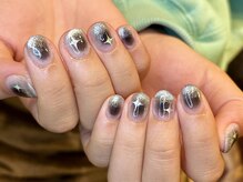 レミア 関内(REMIA)/11月　ブラックチークネイル