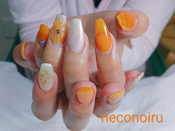 ネコノイル(neconoiru)/押しのくまさんシール×夏ネイル