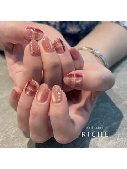 リッシュ(RICHE)/秋の大人可愛いチェックネイル