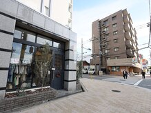 ミエル(MIEL)/サロンへの入り口について